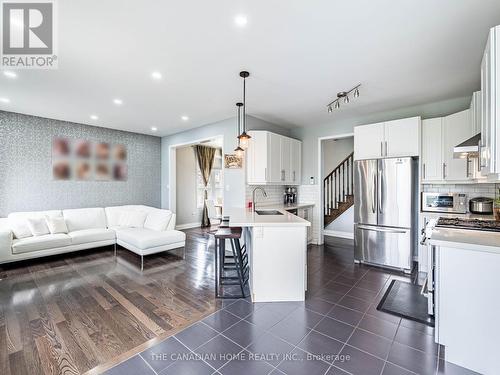 3 Arkwright Drive, Brampton, ON - Indoor Photo Showing Kitchen