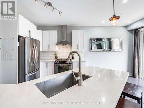 3 Arkwright Drive, Brampton, ON - Indoor Photo Showing Kitchen With Double Sink With Upgraded Kitchen