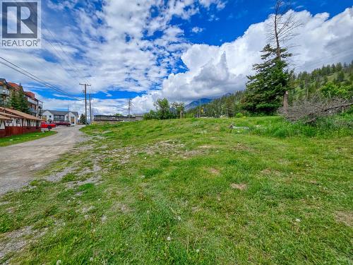 7567 & 7575 Main Street W, Radium Hot Springs, BC 