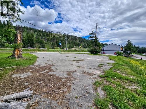 7567 & 7575 Main Street W, Radium Hot Springs, BC 