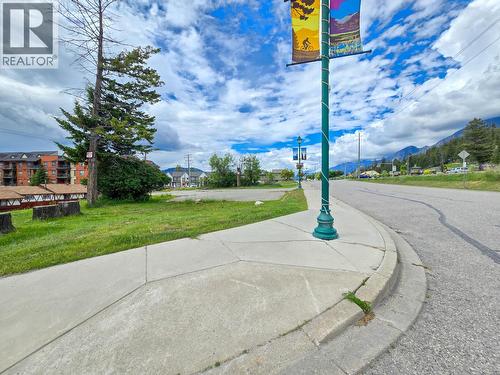 7567 & 7575 Main Street W, Radium Hot Springs, BC 