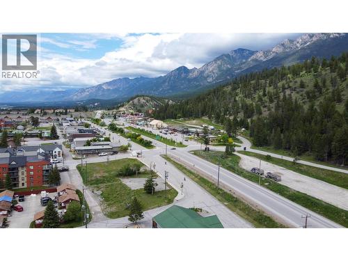 7567 & 7575 Main Street W, Radium Hot Springs, BC 