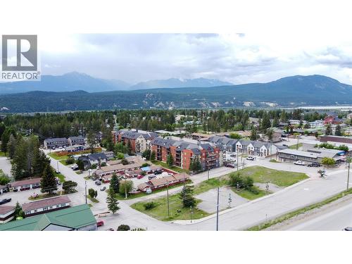 7567 & 7575 Main Street W, Radium Hot Springs, BC 
