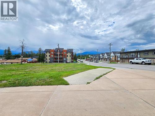 7567 & 7575 Main Street W, Radium Hot Springs, BC 