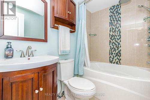 12 Maidstone Crescent, Brampton, ON 