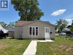 1296 ELM AVENUE Windsor, ON N8X 2B5