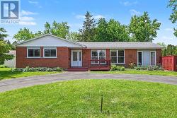 14 RIVERSIDE DRIVE North Dundas, ON K0C 1H0