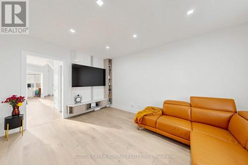 50 Springer Drive, Richmond Hill, ON 
