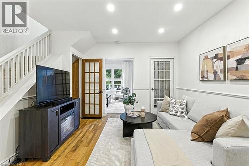 236 Cope Street, Hamilton, ON - Indoor Photo Showing Living Room