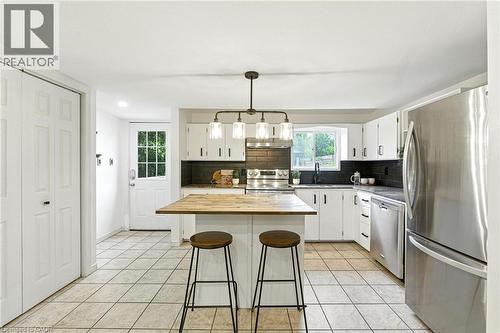 236 Cope Street, Hamilton, ON - Indoor Photo Showing Kitchen
