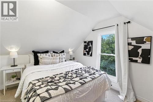 236 Cope Street, Hamilton, ON - Indoor Photo Showing Bedroom