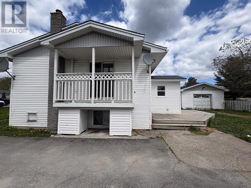 20 Midland Row, Pasadena, NL 