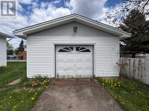 20 Midland Row, Pasadena, NL 