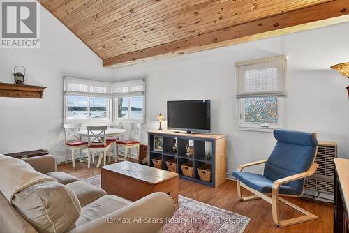 2 Elder Street, Kawartha Lakes (Fenelon), ON 
