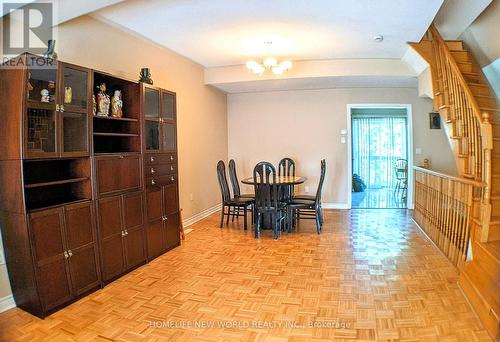38 - 9133 Bayview Avenue, Richmond Hill, ON - Indoor