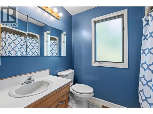 2387 Campbell Road, West Kelowna, BC - Indoor Photo Showing Bathroom