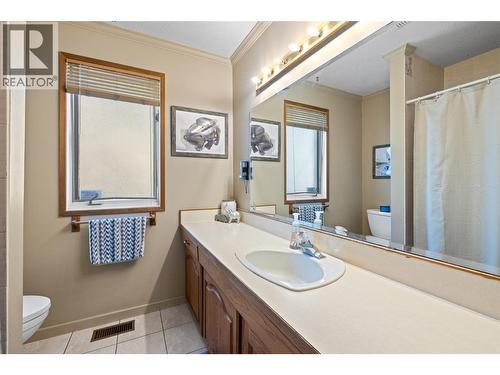 2387 Campbell Road, West Kelowna, BC - Indoor Photo Showing Bathroom
