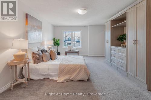 Primary Bedroom with custom media center - 9 Callon Drive, Hamilton (Meadowlands), ON 