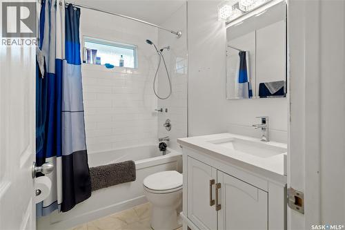 17 Anderson Avenue, Regina, SK 