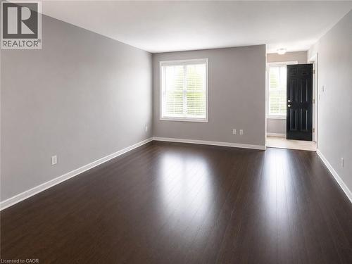 21 Saddler Street, Fonthill, ON - Indoor Photo Showing Other Room