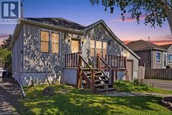 139 ADELINE Avenue  Hamilton, ON L8H 5T7
