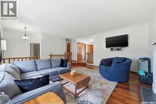 610 Bronson Crescent, Saskatoon, SK 