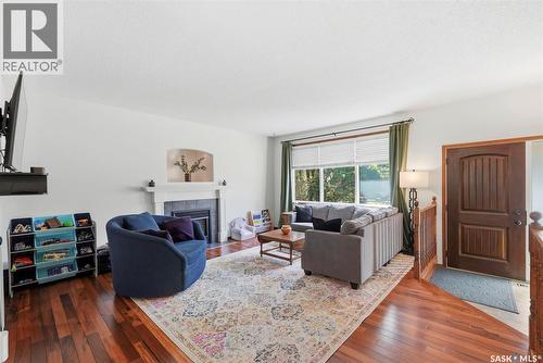 610 Bronson Crescent, Saskatoon, SK 