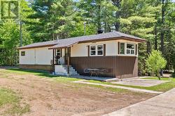 611 BURNSTOWN ROAD Mcnab/Braeside, ON K0A 3L0