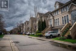 26 - 5525 PALMERSTON CRESCENT  Mississauga, ON L5M 5Z8