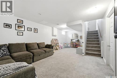 28 Cameron Crescent, Regina, SK 
