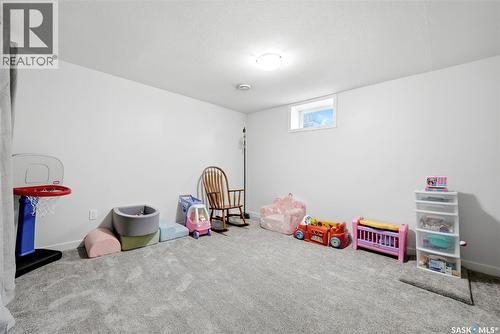 28 Cameron Crescent, Regina, SK 