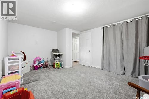 28 Cameron Crescent, Regina, SK 