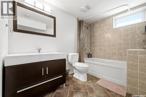 28 Cameron Crescent, Regina, SK 