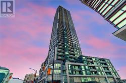 1704 - 510 CURRAN PLACE Mississauga, ON L5B 0J8