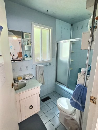 Bathroom - 209 Av. Champlain, Rouyn-Noranda, QC - Indoor Photo Showing Bathroom