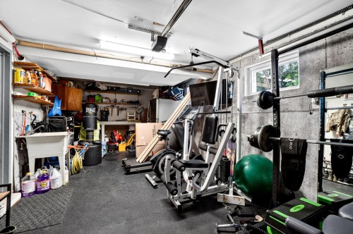 Garage - 2625 Rue Cantin, Mascouche, QC - Indoor Photo Showing Gym Room