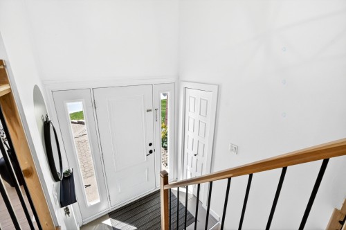 Hall d'entrée/Vestibule - 2625 Rue Cantin, Mascouche, QC - Indoor Photo Showing Other Room