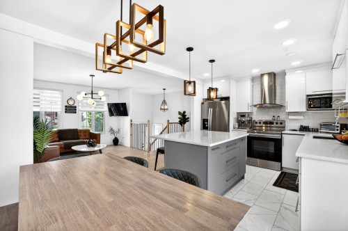 Vue d'ensemble - 2625 Rue Cantin, Mascouche, QC - Indoor Photo Showing Kitchen With Upgraded Kitchen