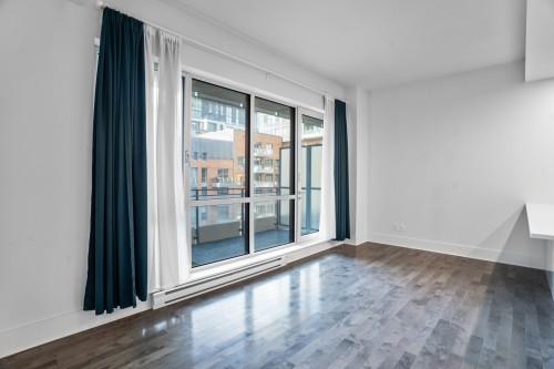 Living Room - 704-1025 Rue De La Commune E., Montréal (Ville-Marie), QC - Indoor Photo Showing Other Room