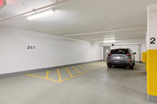 Garage - 316-4959 Rue Jean-Talon O., Montréal (Côte-Des-Neiges/Notre-Dame-De-Grâce), QC - Indoor Photo Showing Garage