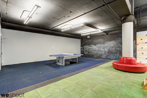 Salle de jeux - 316-4959 Rue Jean-Talon O., Montréal (Côte-Des-Neiges/Notre-Dame-De-Grâce), QC - Indoor Photo Showing Garage