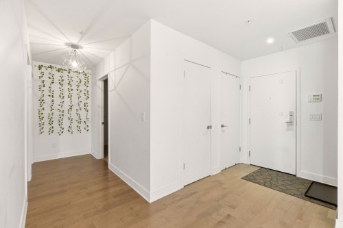 Hall d'entrée/Vestibule - 316-4959 Rue Jean-Talon O., Montréal (Côte-Des-Neiges/Notre-Dame-De-Grâce), QC - Indoor Photo Showing Other Room