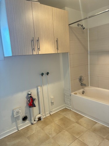 Bathroom - 302-298  - 304 Rue Latour, Saint-Jérôme, QC - Indoor Photo Showing Bathroom