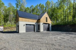 Garage - 