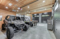 Garage - 