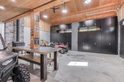 Garage - 