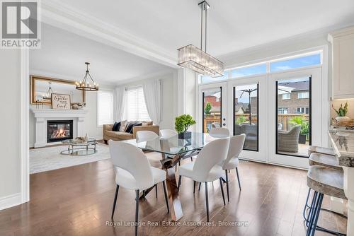 17 Mitchell Crescent, Mono, ON - Indoor Photo Showing Kitchen With Upgraded Kitchen