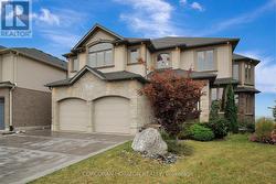 15 MCWILLIAMS COURT  Cambridge, ON N1P 0A9
