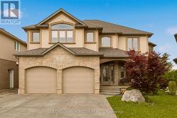 15 MCWILLIAMS COURT  Cambridge, ON N1P 0A9