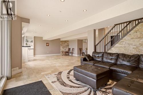 15 Mcwilliams Court, Cambridge, ON 